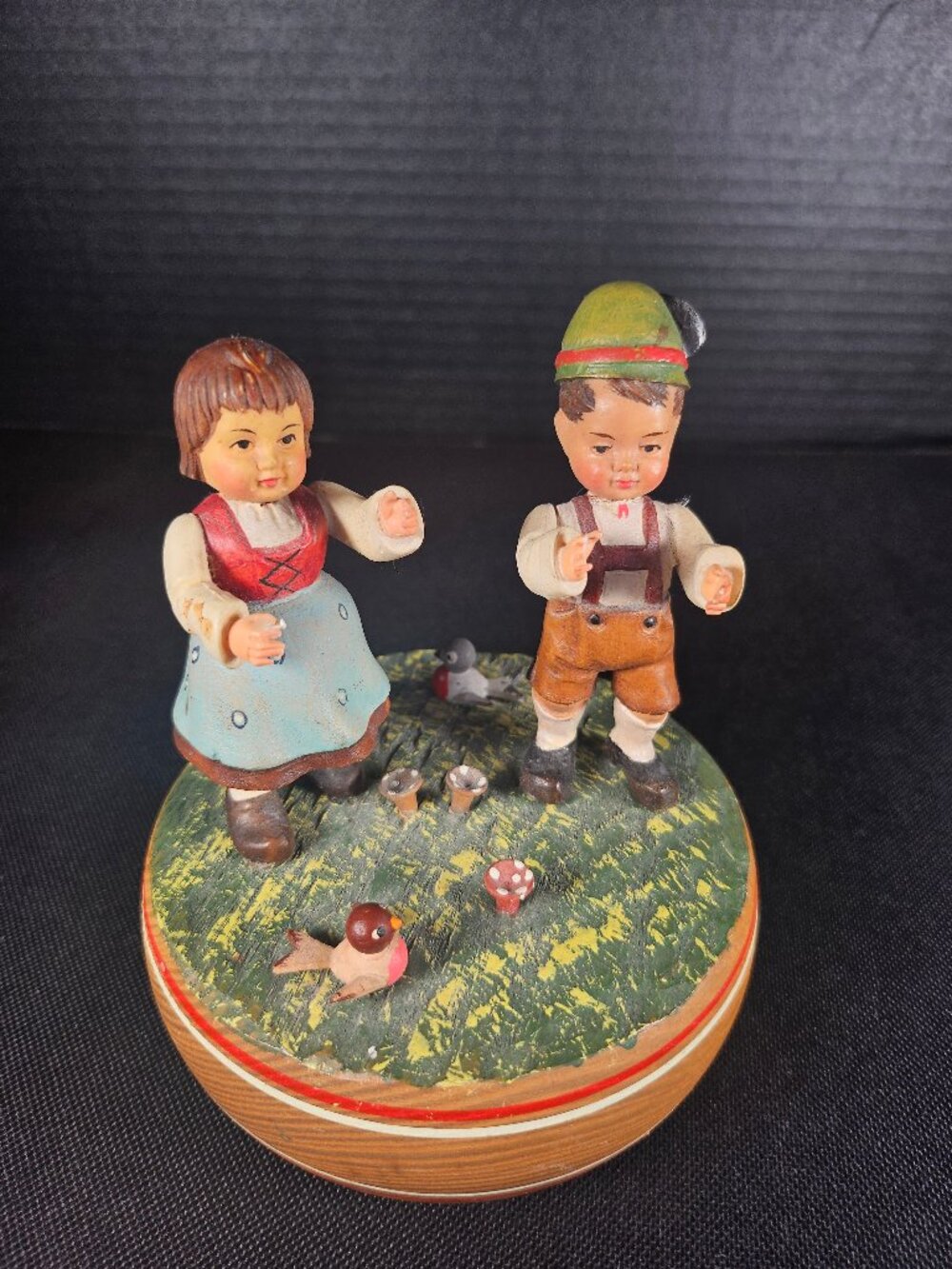 Anri Wood Music Box Alpine Children Plays Edelweiss Thorens Swiss Movement